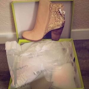 Gianni Bini Tan Glitter Gold Block Heel Western Disco Cowgirl Ankle Boots Size 7